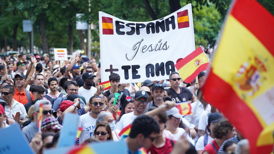 Evangélicos españoles se unen para orar por el país