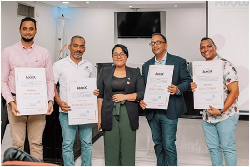 ADOCOC filial La Altagracia «Trasciende» en apertura de la VIII Semana de la Comunicación 5 adococ