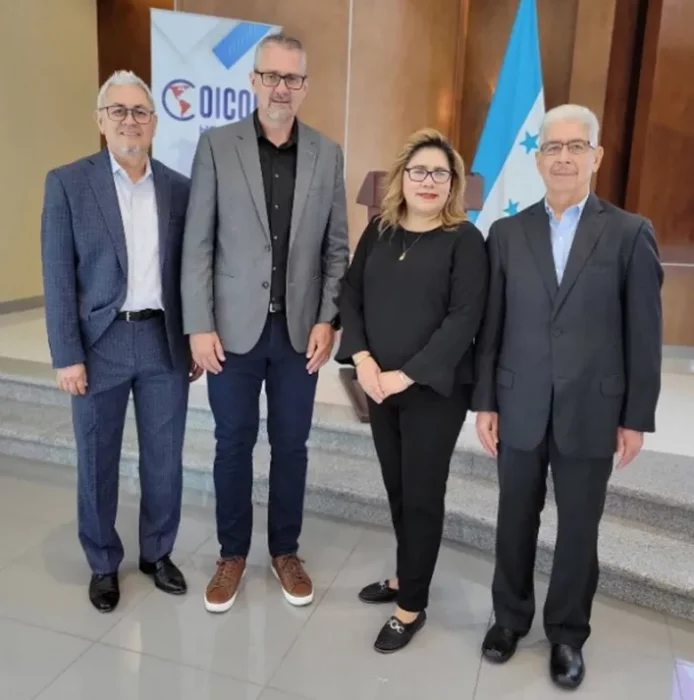 Exitoso lanzamiento de COICOM 2025 HONDURAS: “Una visión clara para transformar nuestra generación”. 5 Exitoso lanzamiento de COICOM 2025 HONDURAS: “Una visión clara para transformar nuestra generación”. 3